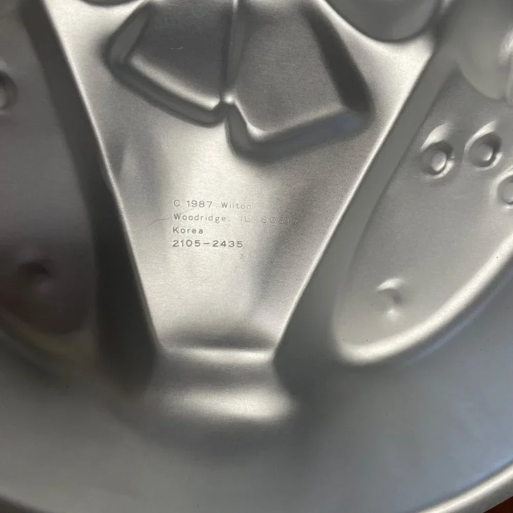 New Vintage 1987 Wilton Sunny Bunny Easter Cake Pan Mold